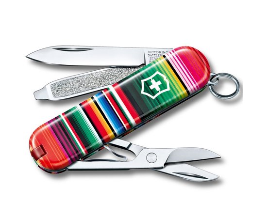 Нож Victorinox Classic Le Mexican Zarape 0.6223.L2101, Цвет : Le Mexican Zarape, Марка стали: Нержавеющая сталь, Материал рукояти: Пластик